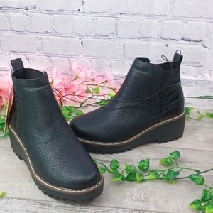 Rampage Sacha Wedge Boot NWT